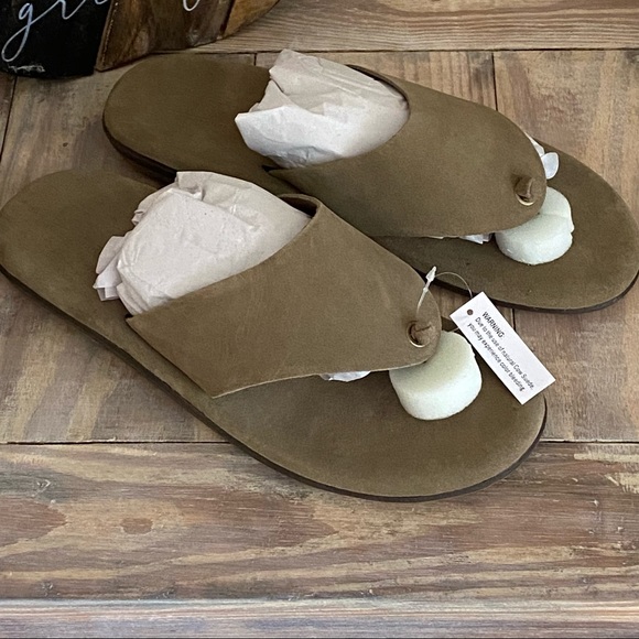 Urban Outfitters Suede Thong Sandals -NEW! - Picture 14 of 14